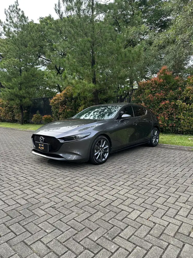 Mazda 3 Hatchback 2.0 SKYACTIV-G 2022