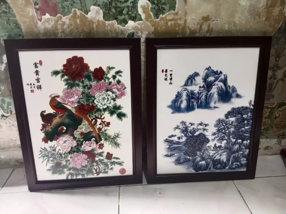 2buah pajangan dinding bhn keramik