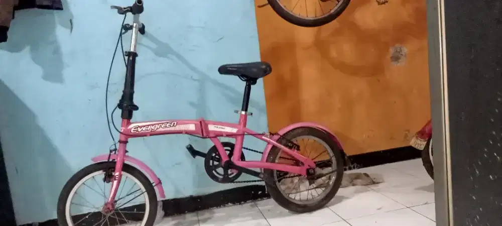 Sepeda lipat Evergreen UK 16