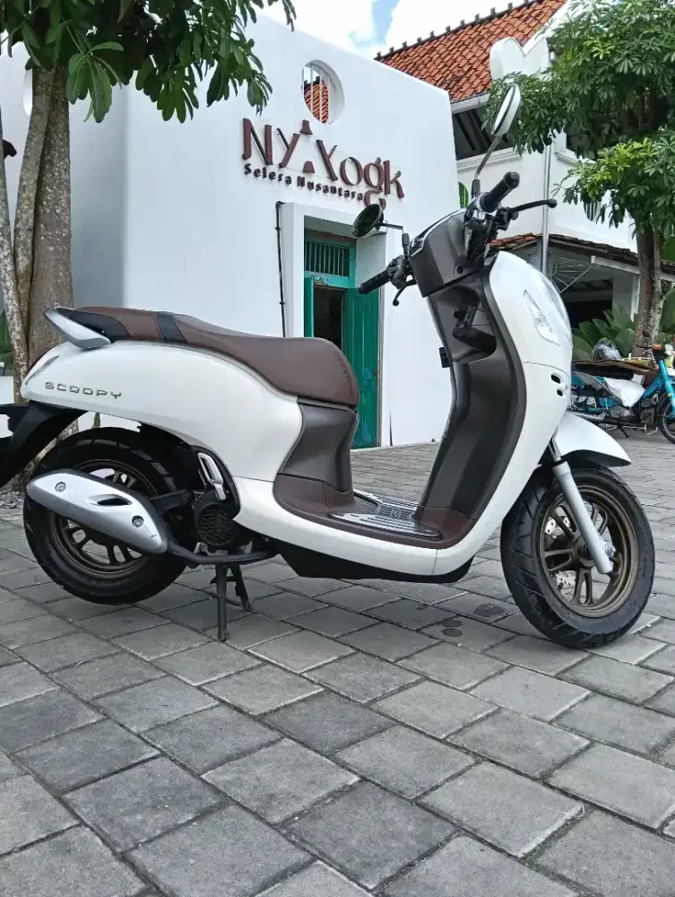 SCOOPY PRESTIGE UNIT ISTIMEWA KILOMETER RENDAH KEYLESS SEPERTI BARU