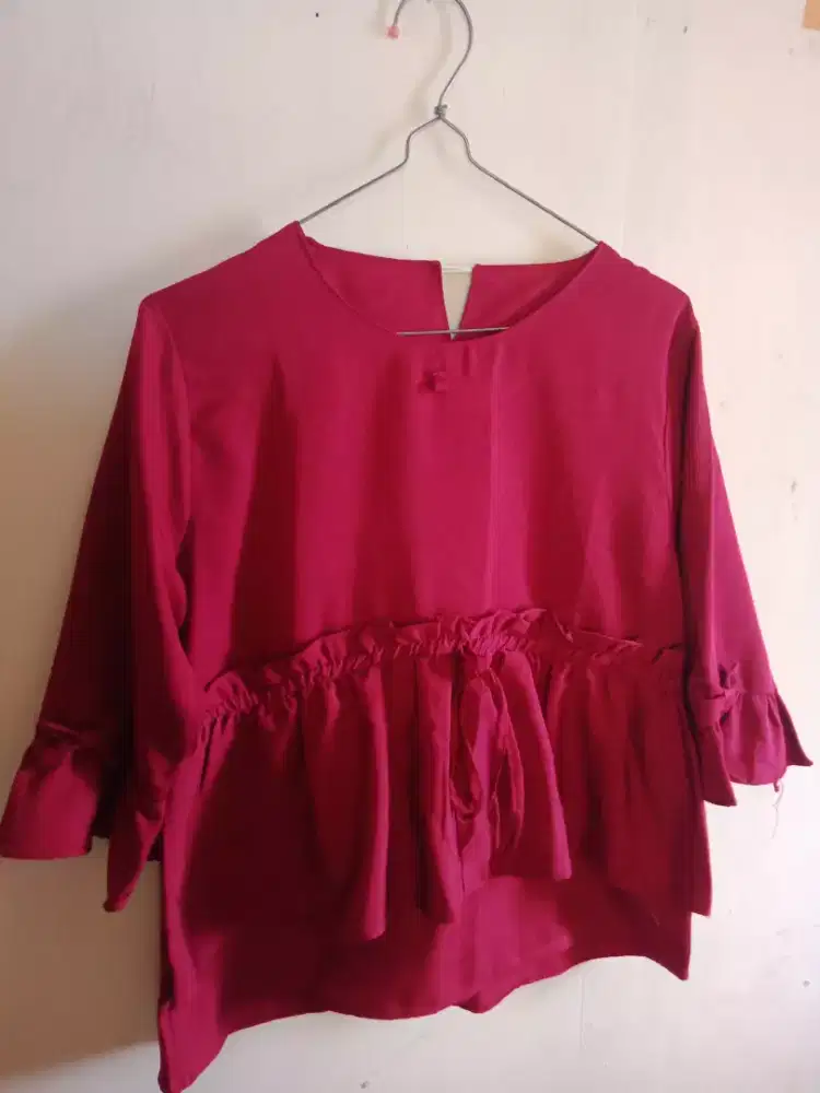 Baju Preloved Maroon