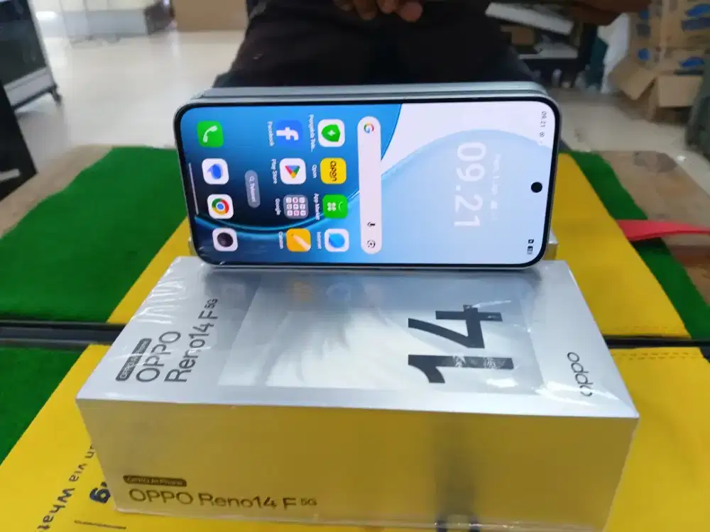 Oppo Reno 14F 5G Ram 8/256 Gb mulus no minus lengkap gransi activ