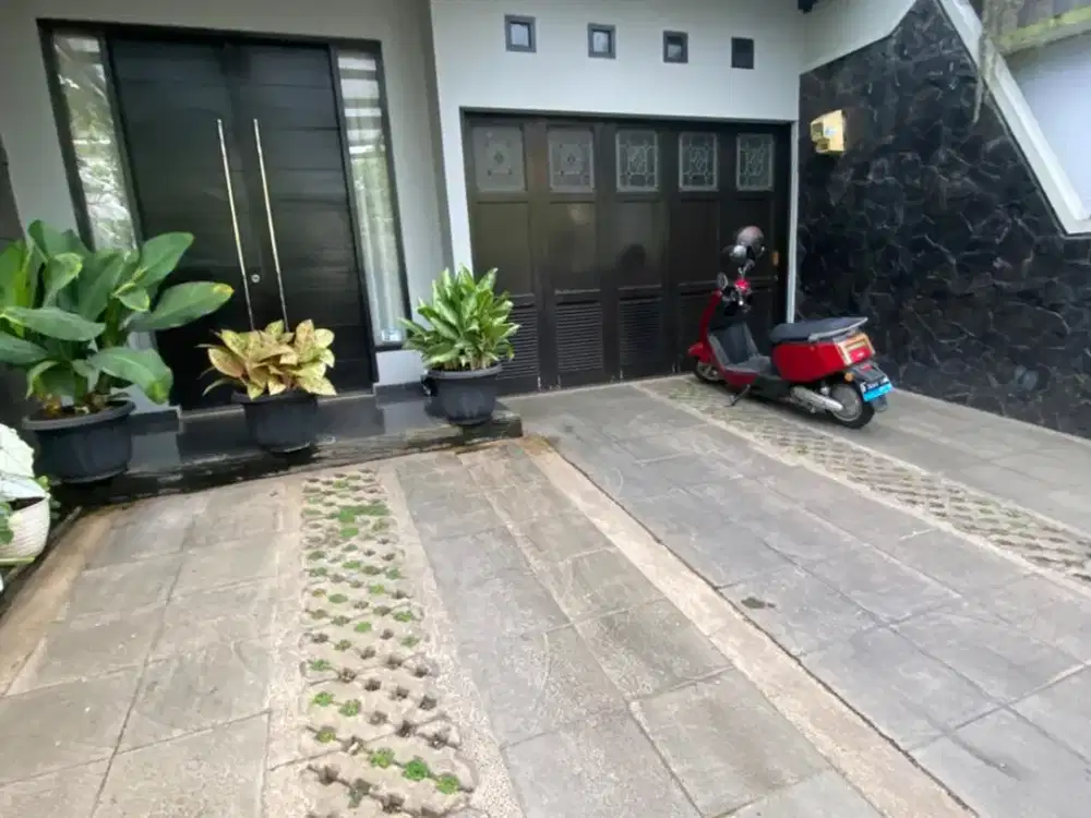Rumah Mitra Dago Parahyangan Antapani Bandung Mewah Semi Furnished | LA128