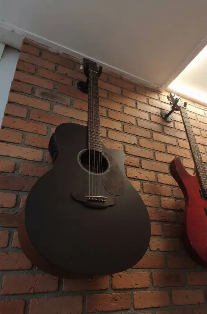 Di jual original yamaha acoustic electric Apx600m Smokey black