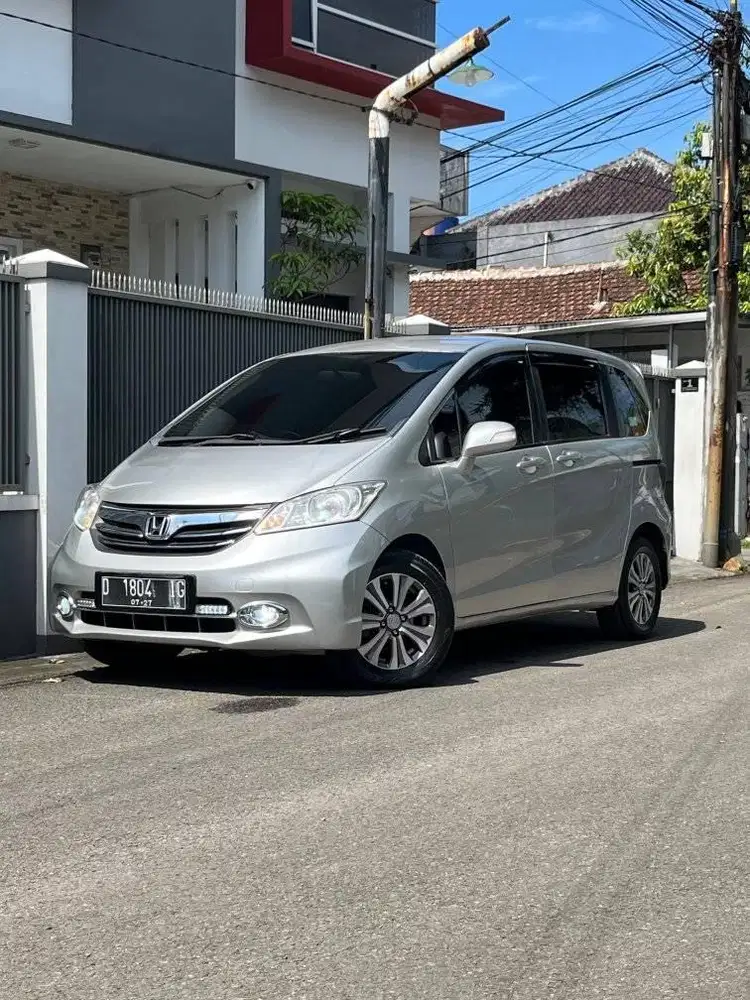 HONDA FREED PSD 1.5L  AT 2012 FACELIFT