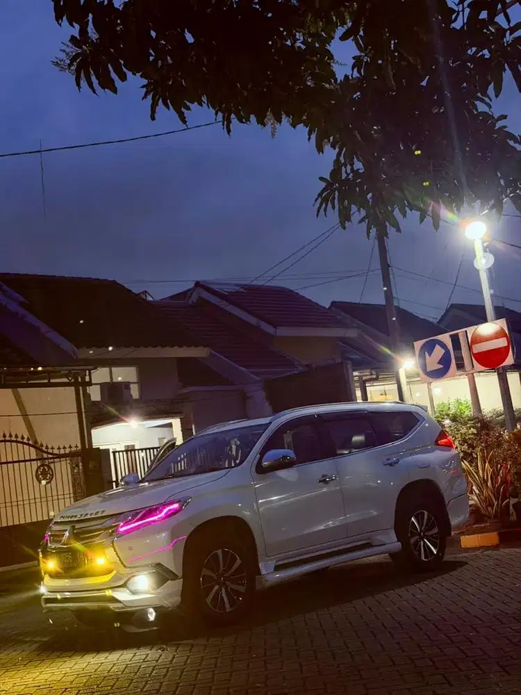 Pajero Sport 2018 White