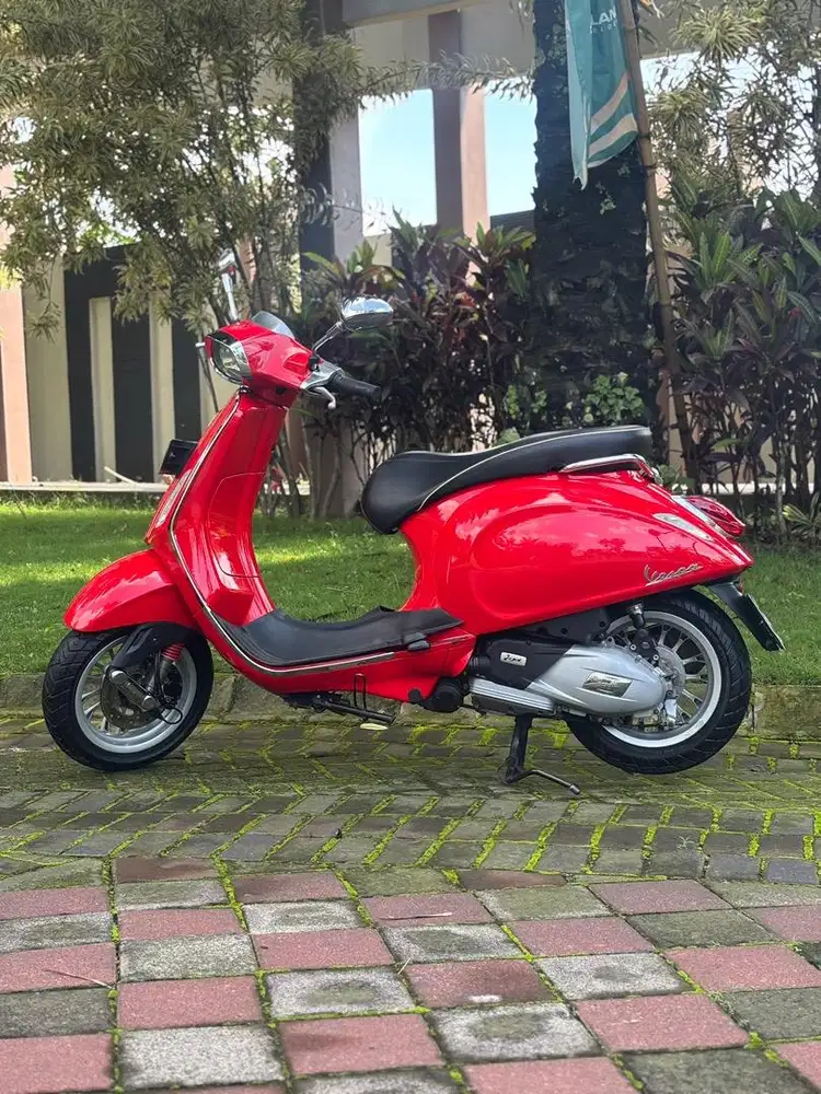 Vespa Sprint 150 IGet 2016 Merah Metalik Odo 30rb Koko Motor