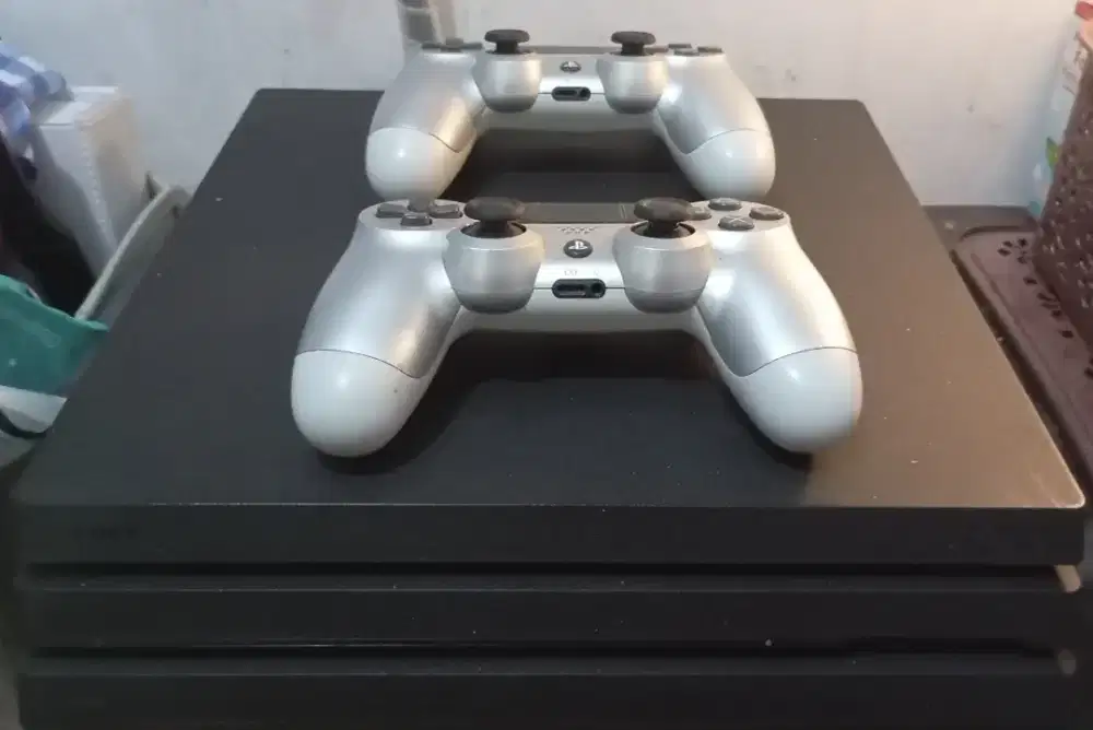 SONY PlayStation 4 Pro 1 TB Ori