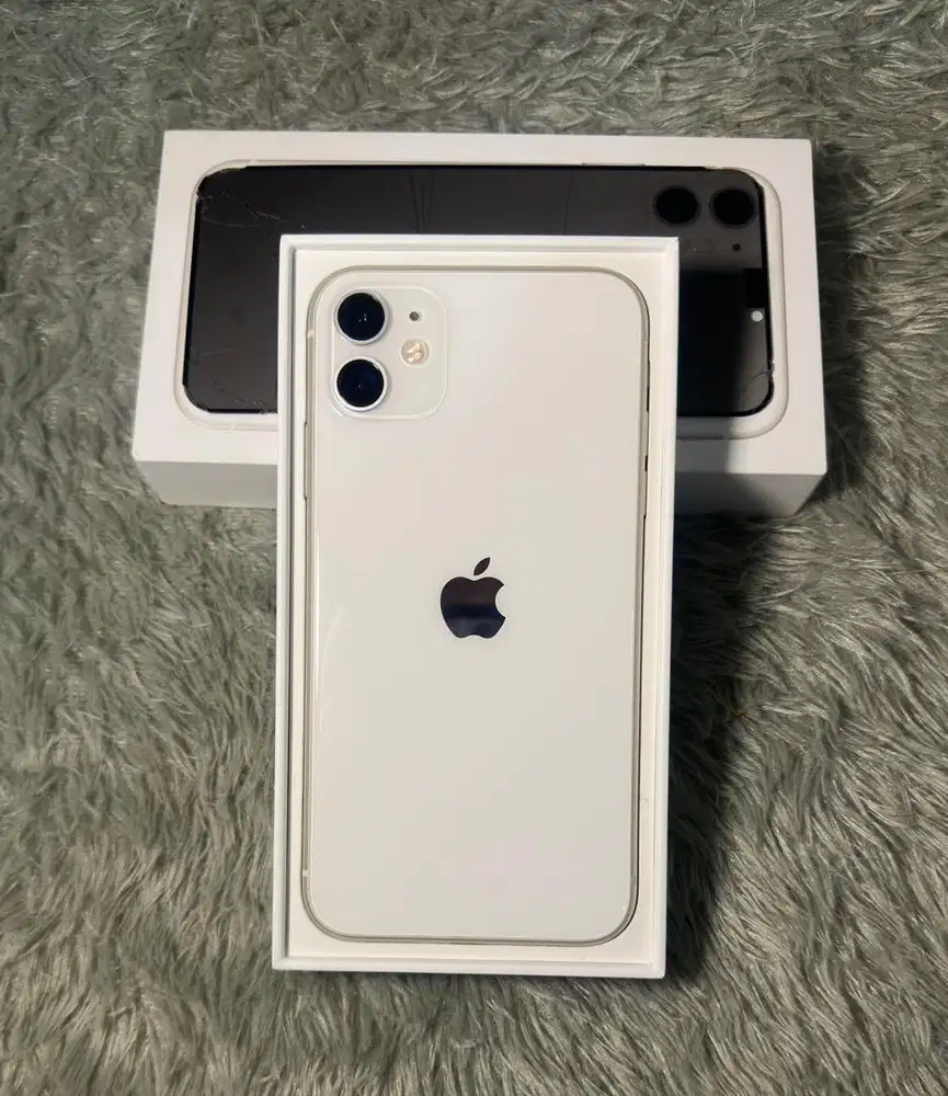 Iphone 11 128GB Ex Digimap (ID/A) Fullset BH92% orian mulus pemakaian!
