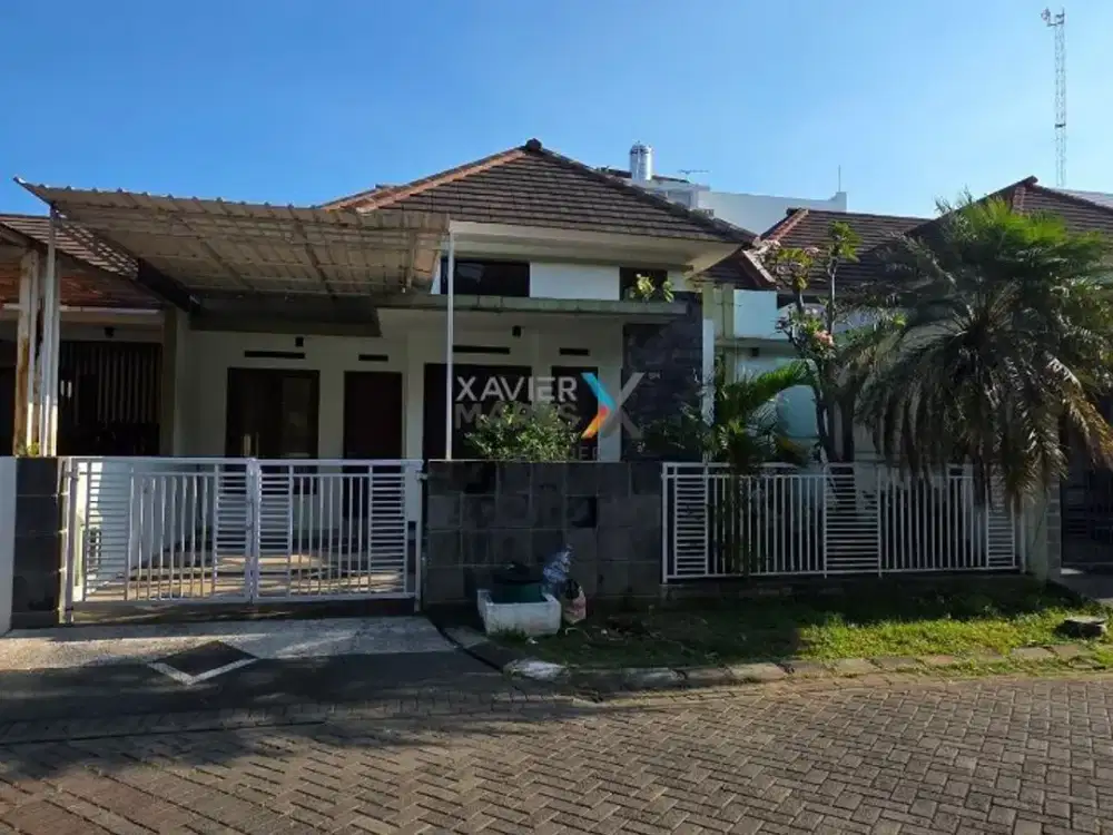 Dijual Rumah Minimalis Ada Halaman Belakang Siap Huni Keamanan 24 Jam Lokasi Strategis Dekat Kampus Brawijaya dan Pusat Kuliner di Permata Jingga