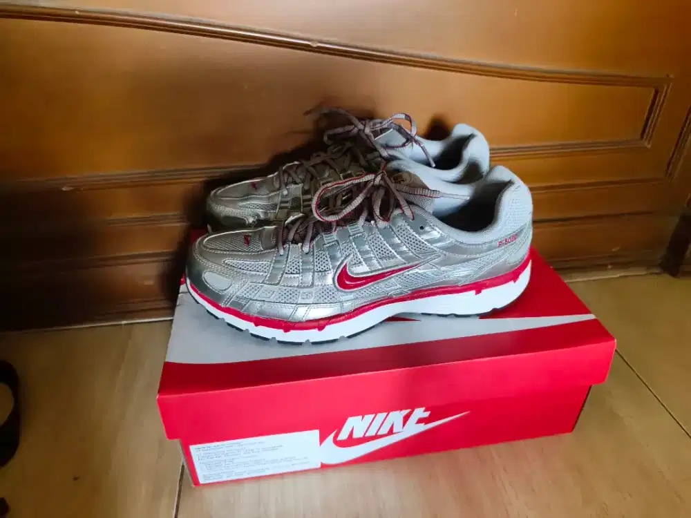 Nike P6000 Metallic Silver Gym Red size 42.5 9