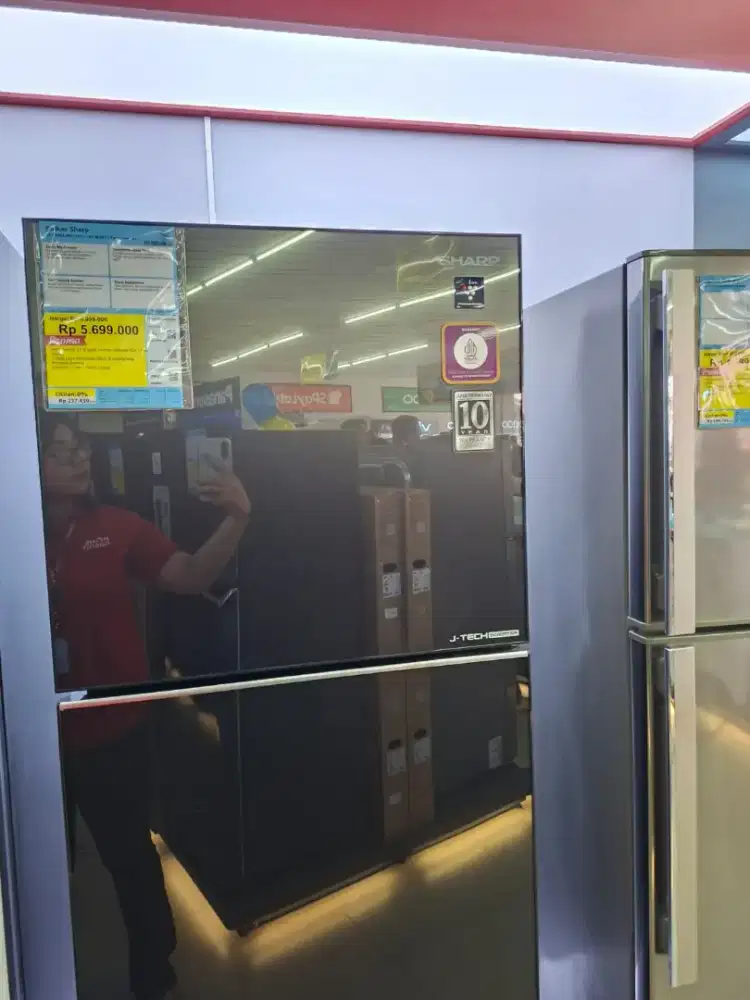 KULKAS SHARP BARU