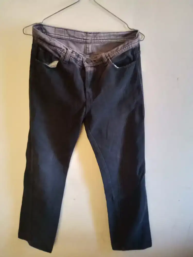 Celana Panjang Jeans Hitam