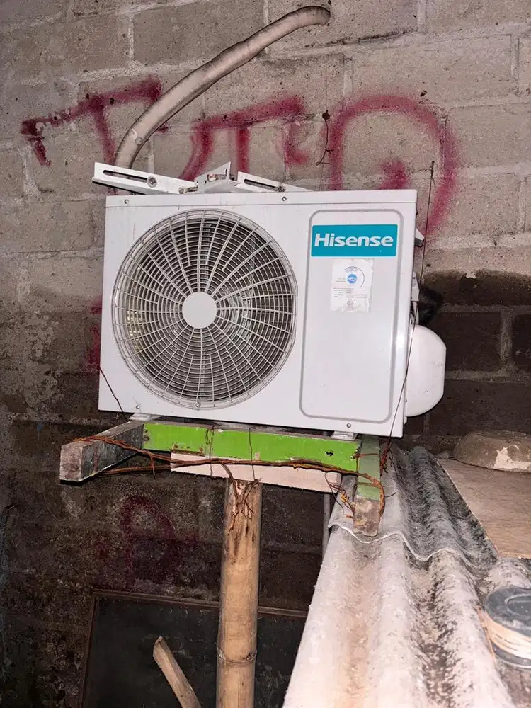 AC Hisense 1/2 PK Bekas Dingin Normal Siap Pakai