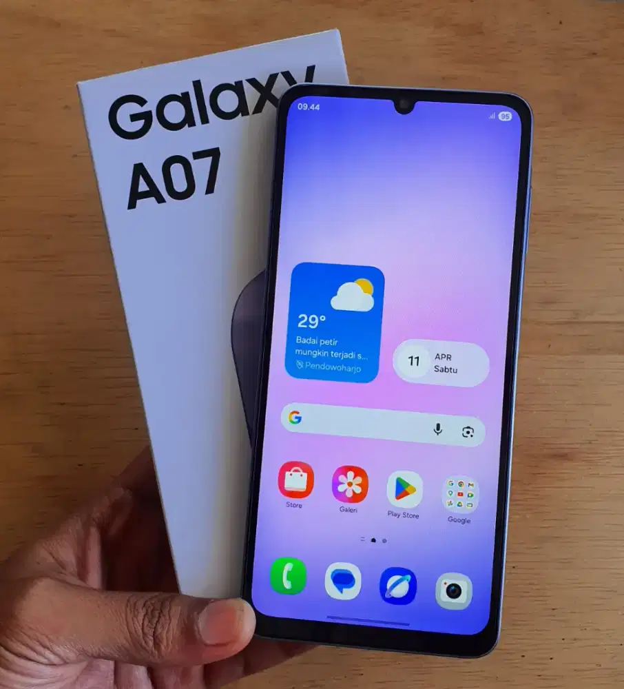 Samsung A07 4+4/64 like new