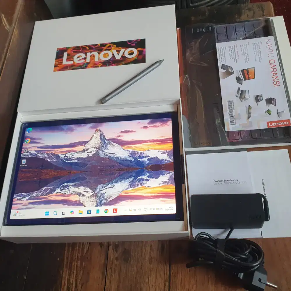 Lenovo IdeaPad Duet 5 Laptop 2-in-1 + Keyboard Stylus 16/512 i7 Gen 12