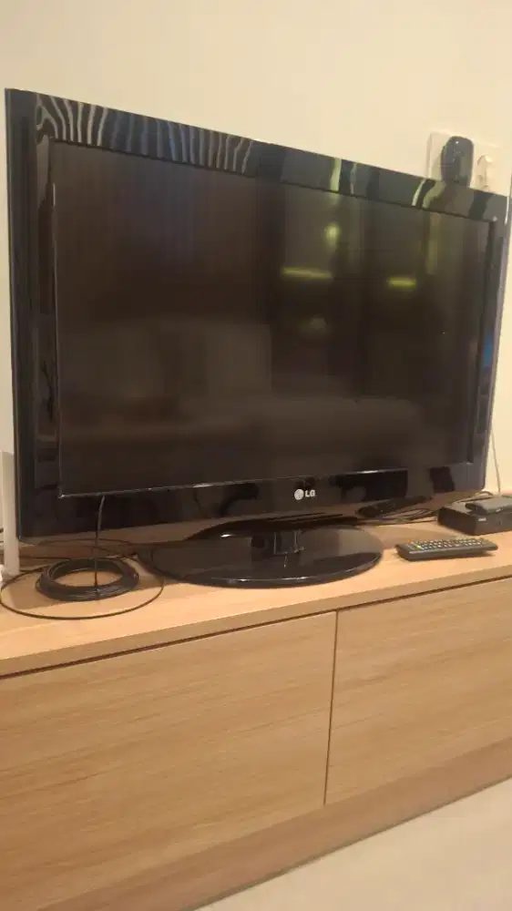 Jual TV LG tipe 32LD310