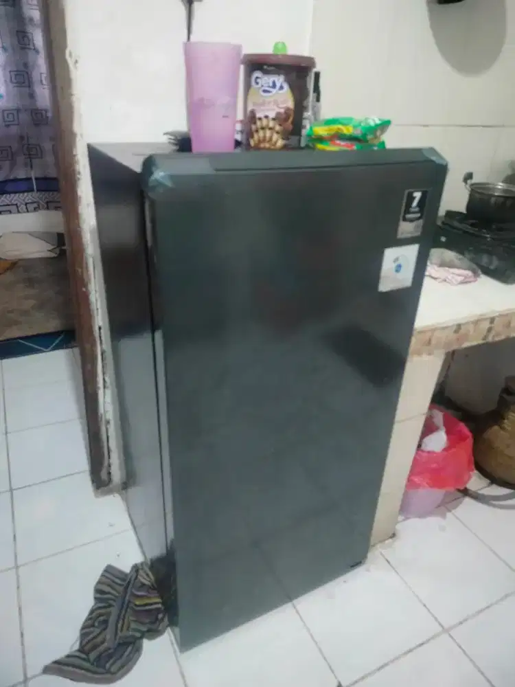 Kulkas Merk AQUA 185 MDS 150 Liter 1 pintu