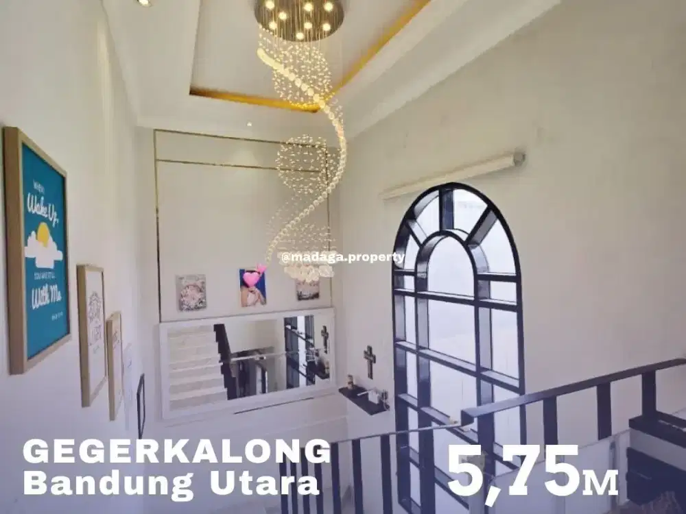 DIJUAL RUMAH MEWAH DESAIN AMERICAN MODERN AREA GEGERKALONG SETIABUDI BANDUNG UTARA DEKAT KE SARIJADI 10 MENIT KE EXIT TOL PASTEUR