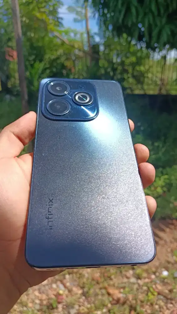 Infinix Hot 40i 8 / 256 Lengkap