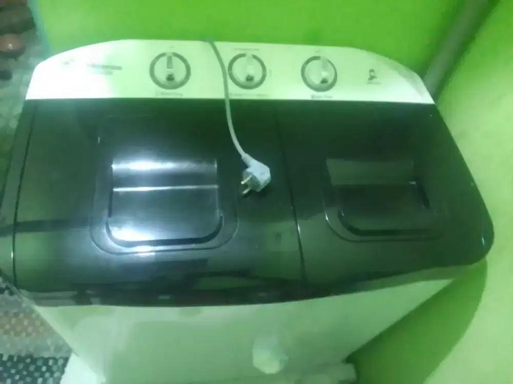 Hisense 2 tabung 8kg