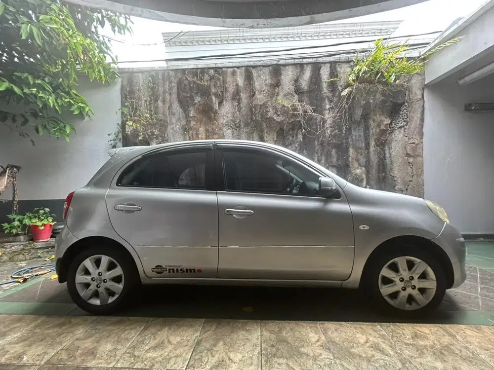 Nissan March 2012 Matic (Low Kilometer)