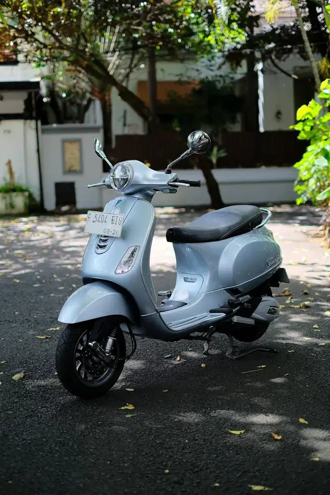 Vespa LX 125 IGET LED 2023