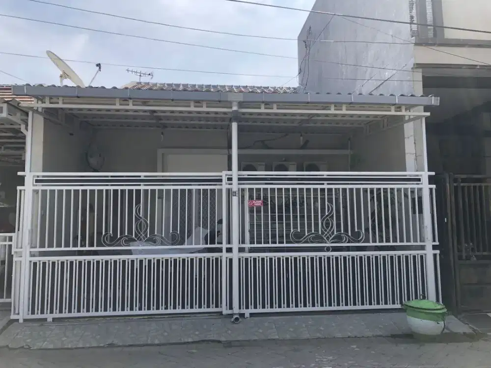 Dijual Rumah Lokasi Bagus, Pantai Mentari Cluster Mediteran, Surabaya