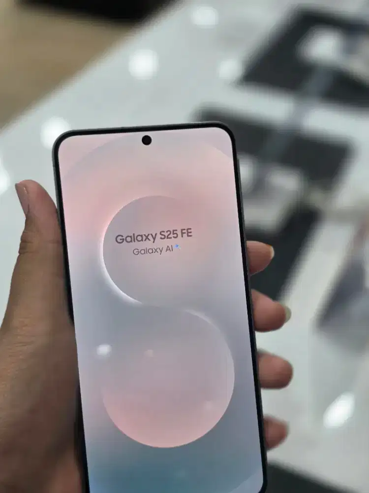 SAMSUNG GALAXY S25 FE