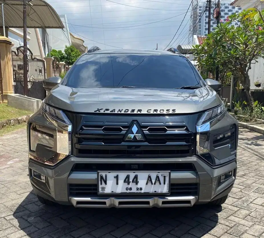 LIKE NEW LOW KM 20rb - MITSUBISHI XPANDER CROSS 1.5 PLUS 2023 MATIC