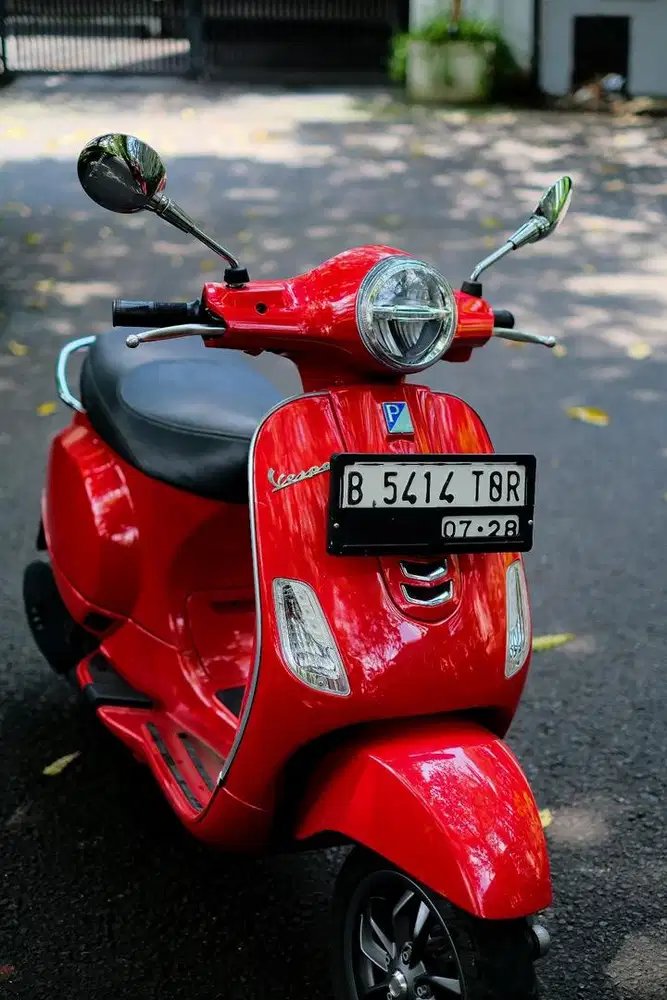 Vespa LX 125 IGET LED 2023