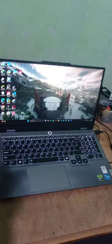 Lenovo loq 2050 RTX. RAM 20GB