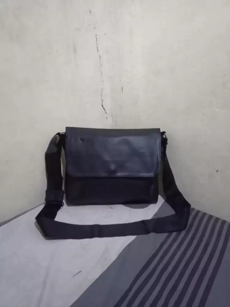 Tas Sling Bag Natinal Publicity