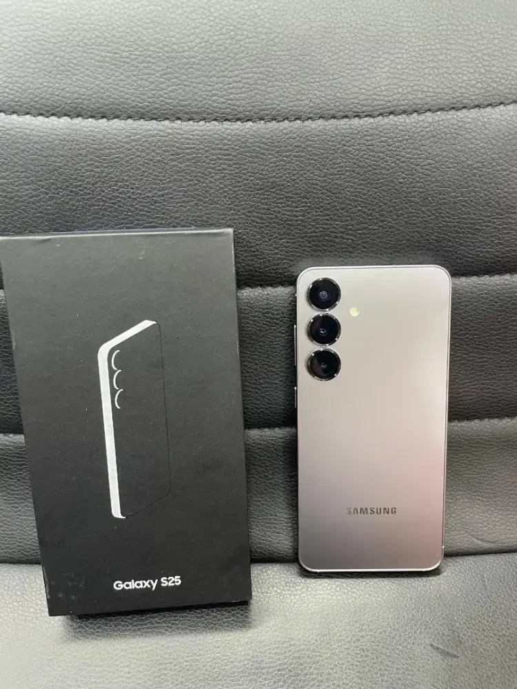 Samsung s25 12/512 sein