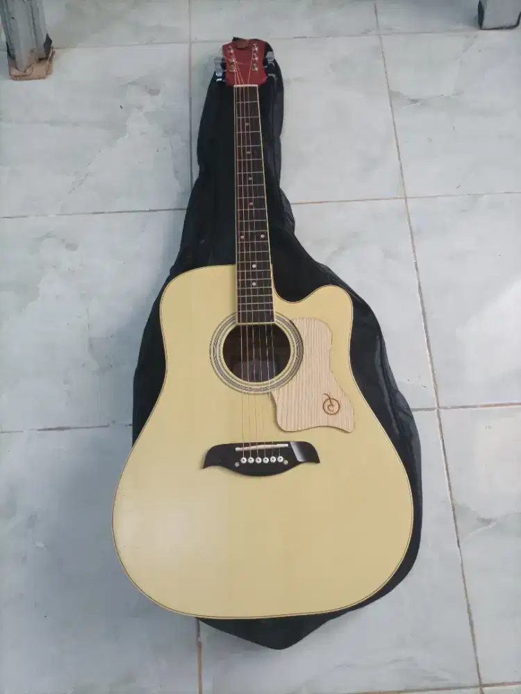 Gitar Akustik elektrik Mandalika