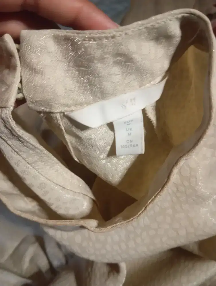 Blouse atasan dan dress casual H&M