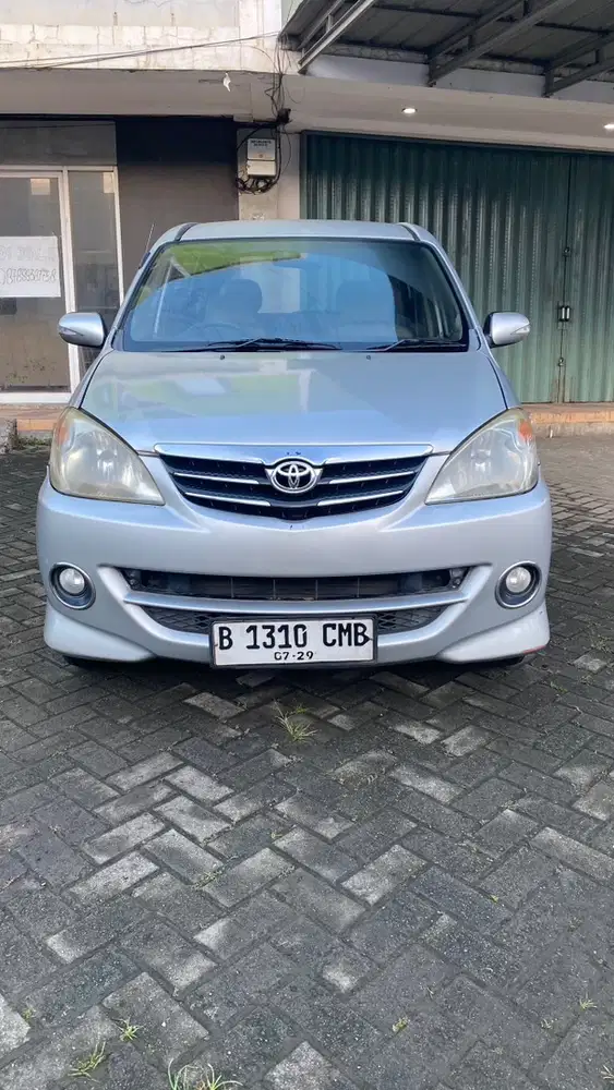 Toyota Avanza 2010 Bensin