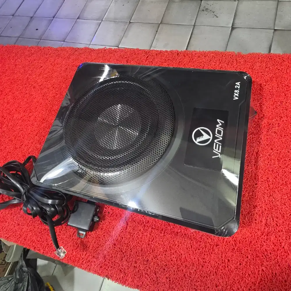 Subwoofer Kolong Aktif VENOM VX 8.2 A Subwoofer Aktif VENOM 8 in