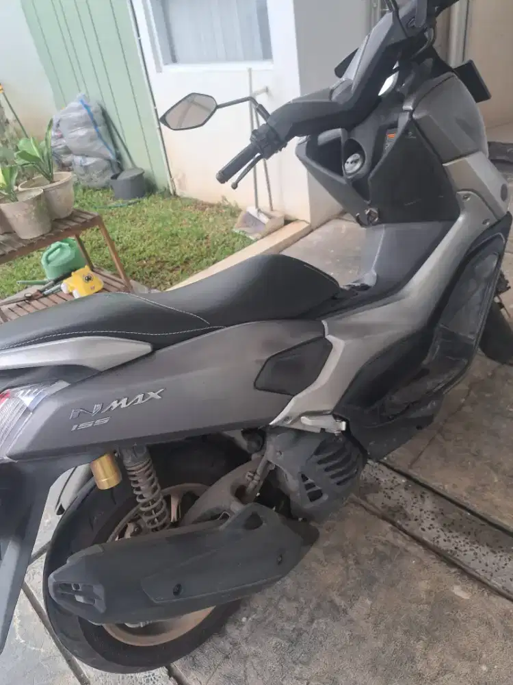 Jual Nmax old 2017 abu abu