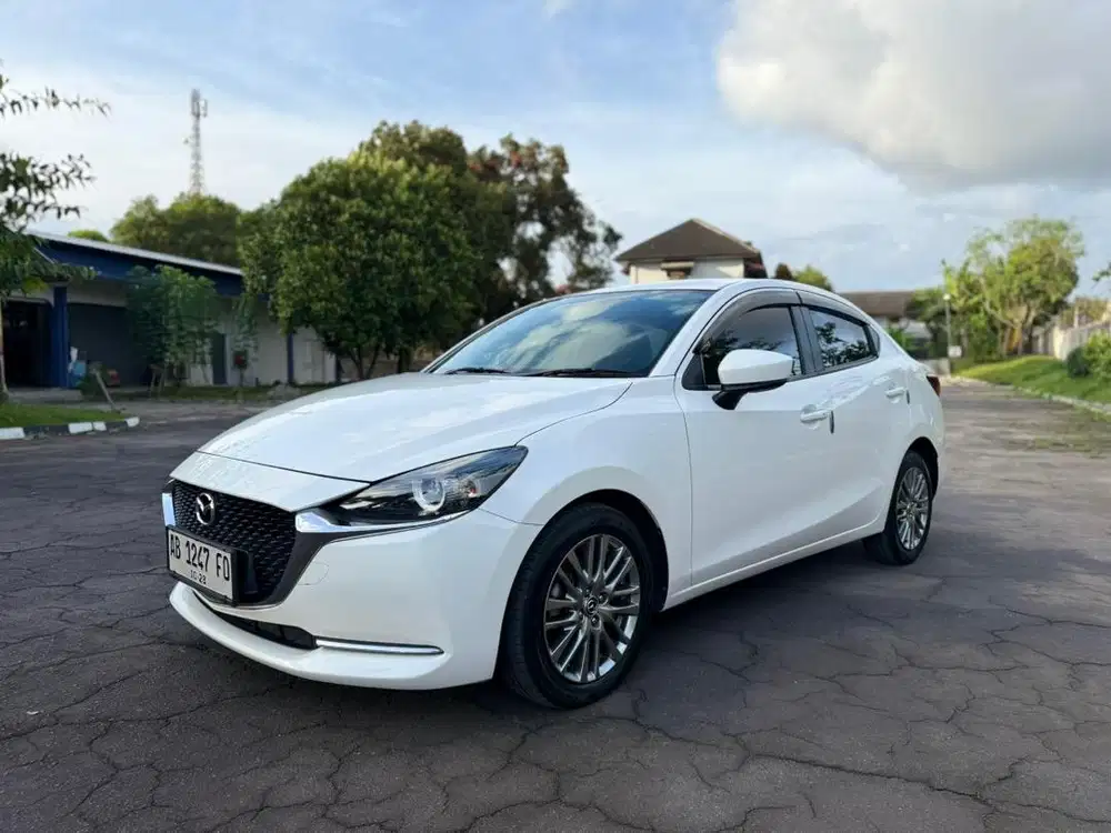 Mazda 2 A/T 2023 AB tangan 1 ( Dp 12jt )