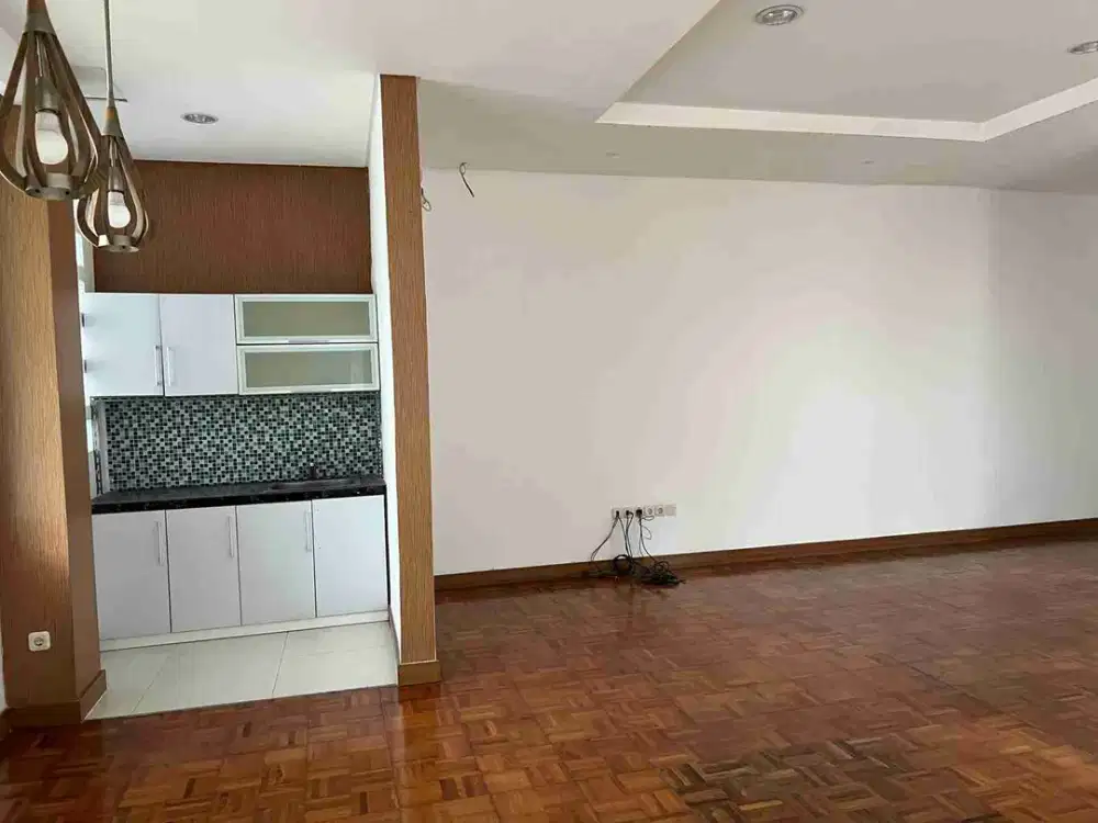 dijual rumah PIK Hoek bukit golf Mediterania 13x18 jarang ada