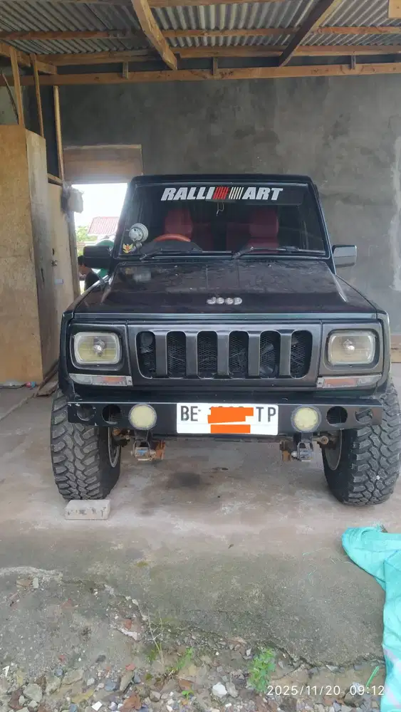 Daihatsu feroza 1995