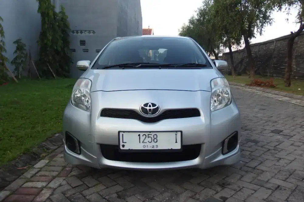 Yaris e 2013 AT Km 60rb