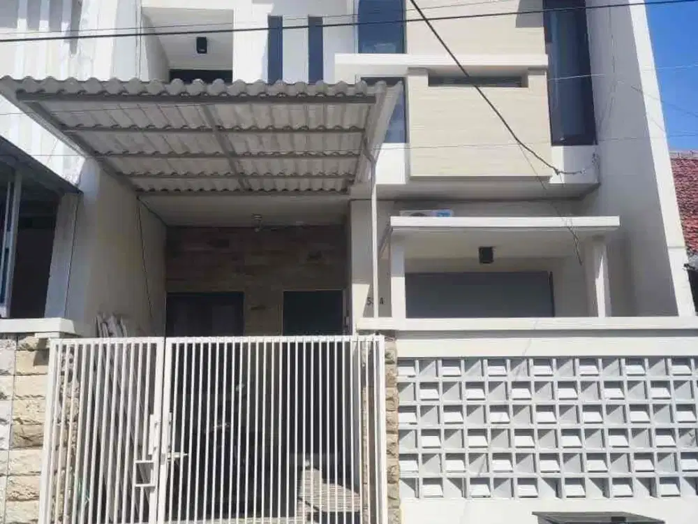 Rumah 2 Lantai Di Rungkut Harapan SHM Siap Huni