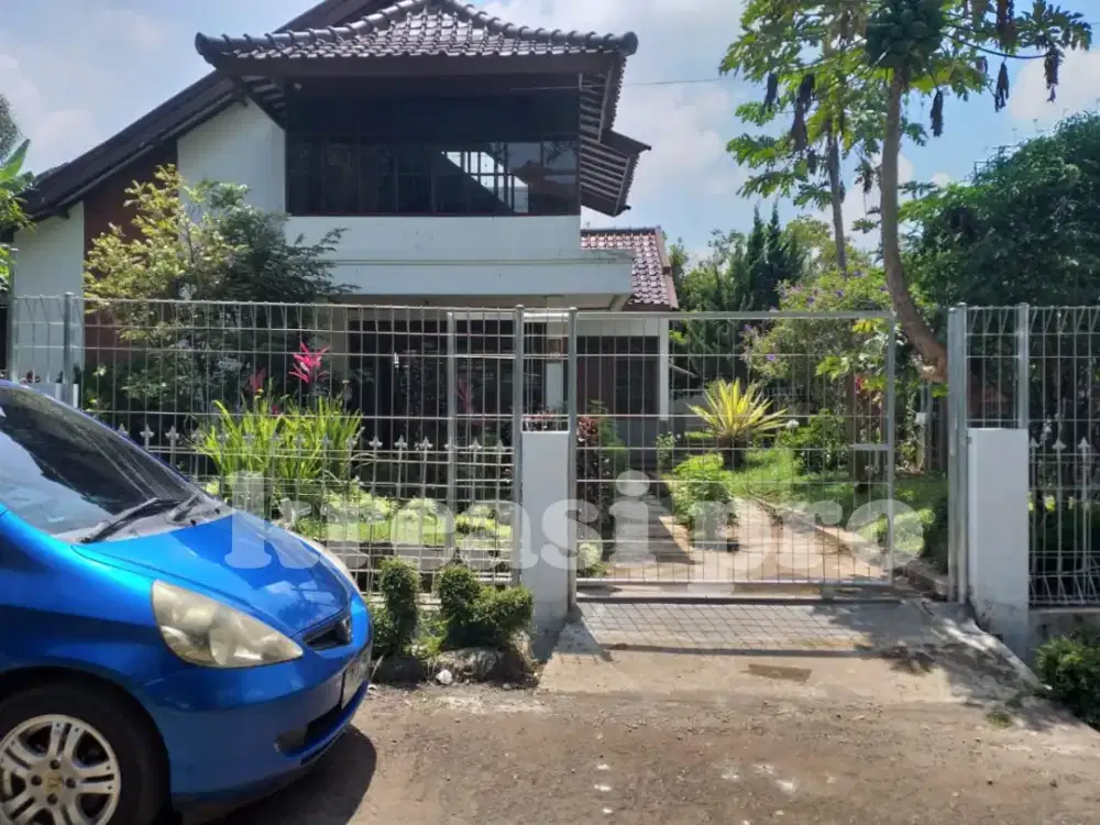Dijual rumah di bandung ,SHM luas 300m2.murah jarang ada