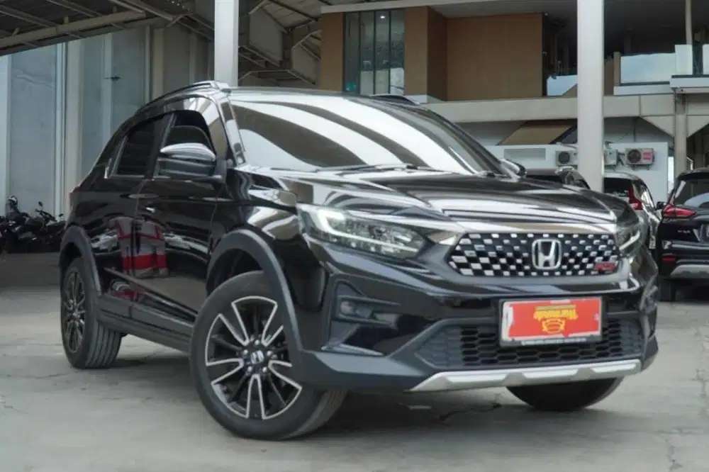 Honda WRV RS CVT tahun 2023 hitam WR-V Matic AT DP minim 37 juta