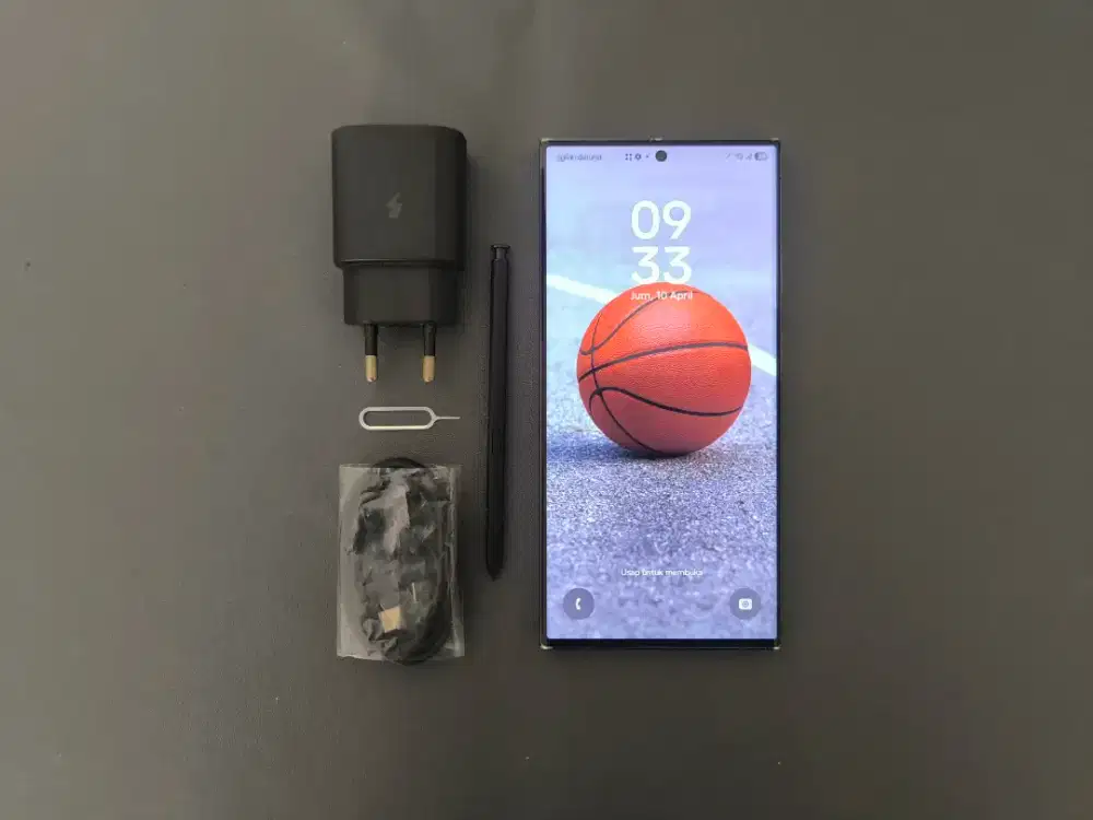 Samsung Galaxy S23 Ultra 12/256 - Warna Black, Ex Garansi Resmi