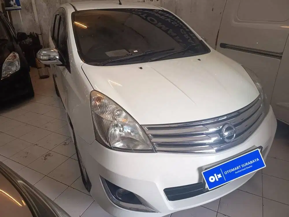 NISSAN 2013 GRAND LIVINA HWS 1.5 AT PUTIH MEWAH OTOMART286 KENJERAN