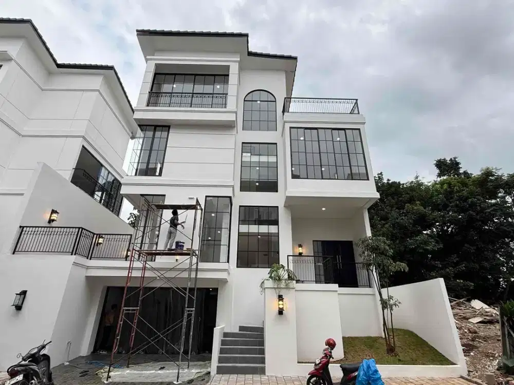 Hunian Megah 4 Lantai Di Cilandak dekat Tol Cilandak