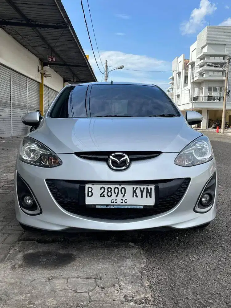 Mazda 2 R 1.5 Matic 2014